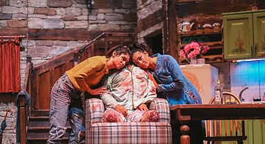 Timsah Ateşi sezonun son oyunu ile sahnede 