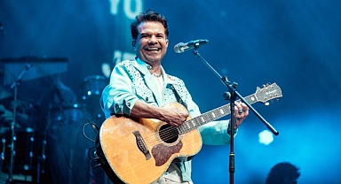 Bakü’de Kenan Doğulu rüzgarı