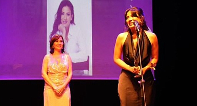 Melis Kızılaslan’a Sanata Katkı Ödülü