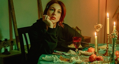 Selin, ilk albümü Tek Kişilik Masa'nın lansman konserini duyurdu