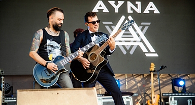 Ayna grubu gençlerle buluştu