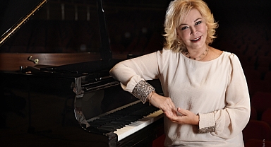 Gülsin Onay, Fas’taki piyano yarışmasında jüri koltuğunda