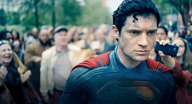 Superman filmi ikinci haftasında ne kadar izlendi?
