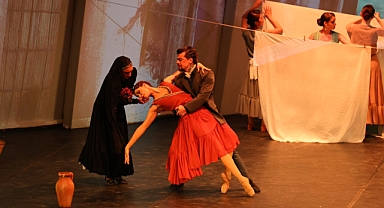 Bodrum Bale Festivali'nde Kanlı Düğün sahnedeydi