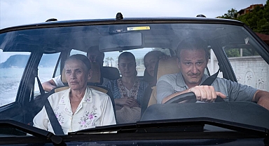 ENKA Açıkhava Sineması sezonu iki gösterimle kapatıyor