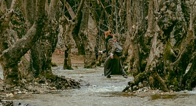 Ensar Altay’dan Kanto: Geçmişin sırlarıyla yüzleşen bir kadının hikâyesi