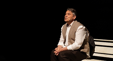 Hayatı Hikâye Olan Adam Sait Faik seyirciyle buluşmaya devam ediyor