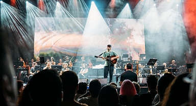 Yavuz Çetin 24 yıl sonra Harbiye’de sahneye döndü