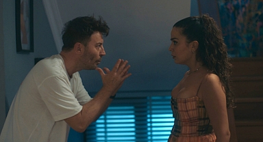 Aslı Bekiroğlu ilk kez tiyatro sahnesinde: Sil Baştan prömiyere hazırlanıyor