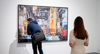 Edward Burtynsky ve Alkan Avcıoğlu'ndan yapay zekâ ve fotoğrafı buluşturan sergi