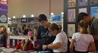 Karadeniz Kitap Fuarı 10. yılında 250 yayınevi ve 75 etkinlikle Samsun’da başladı