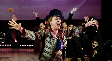 Sahnedeki cesur direniş: Afife yeni sezona başlıyor