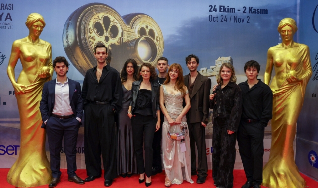 Bağlantı Hatası Türkiye prömiyerini Altın Portakal’da yaptı