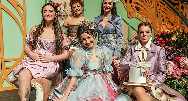 Jane Austen klasiği ters yüz ediliyor: Gurur ve Önyargı (gibi bir şey) yeni sezona başlıyor
