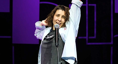 Annemin Cenazesi oyununun prömiyeri gerçekleşti