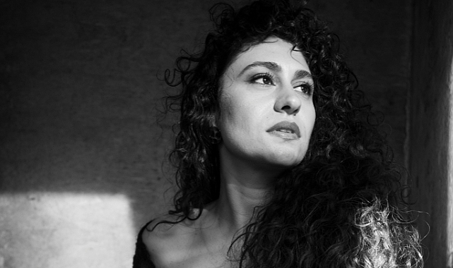 Elif Sanchez: Kırmızı Buğday türküsünü çok severim