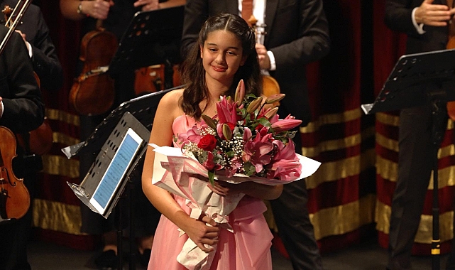 Genç Piyanist Elif Naz Ertuğrul’dan Chopin yorumu