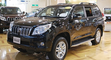 Toyota Land Cruiser Prado – 75 Yıllık Güvenin Zirvesi!