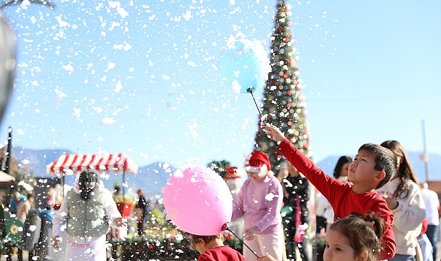 Alanya’da Uluslararası Noel Pazarı 15. kez düzenlendi
