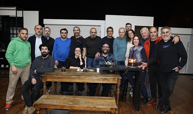 Bir Halk Düşmanı 100. kez seyirciyle buluştu