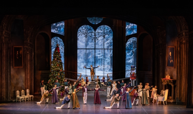 Çaykovski’nin Fındıkkıran balesi yeni temsillerle sahneye dönüyor