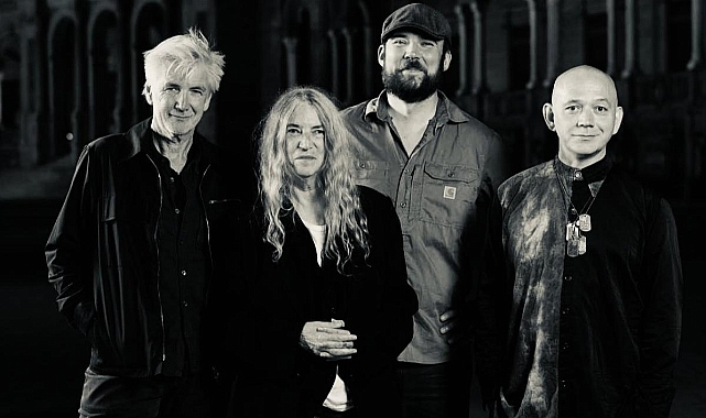 Patti Smith, uzun bir aradan sonra İstanbul sahnesine dönüyor