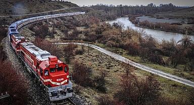 Raylar üzerinde bir kış masalı: Turistik Doğu Ekspresi ile Anadolu'nun kalbine yolculuk