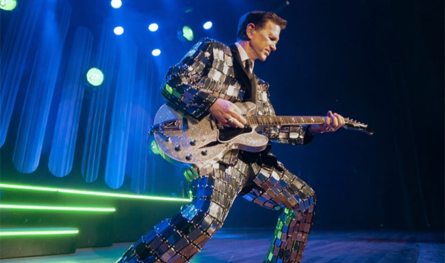 Rock’n roll İstanbul’a dönüyor: Chris Isaak 2026 yazında sahne alacak