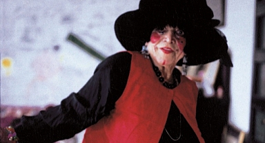 Semiha Berksoy’un çok disiplinli üretimi bir araya geliyor