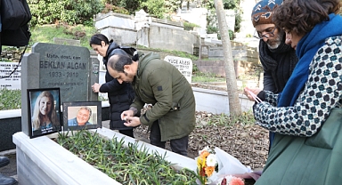 Ayla Algan, vefatının ikinci yılında Aşiyan Mezarlığı’nda anıldı