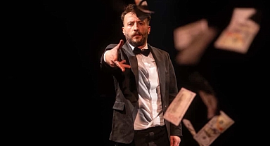 Tek kişilik bir hesaplaşma sahneye taşınıyor: Ben Zek