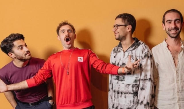 Adamlar’dan sosyal medyada dikkat çeken paylaşımlar: Geri dönüş sinyali mi?