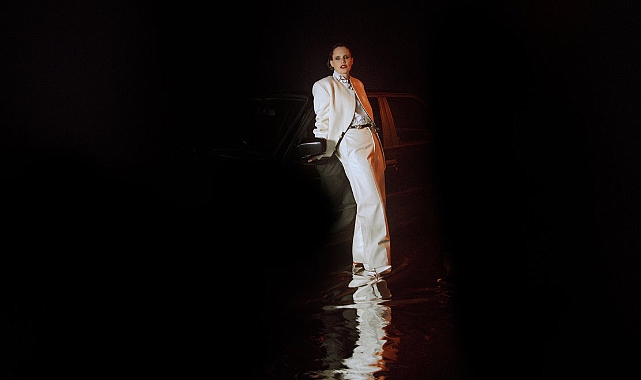 Anna Calvi’den Is This All There Is?: Iggy Pop’lu ilk tekli yayımlandı