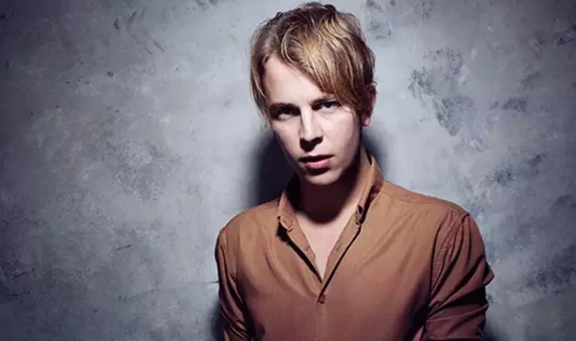 Another Love’ın yaratıcısı Tom Odell bu yaz İstanbul’da konser verecek