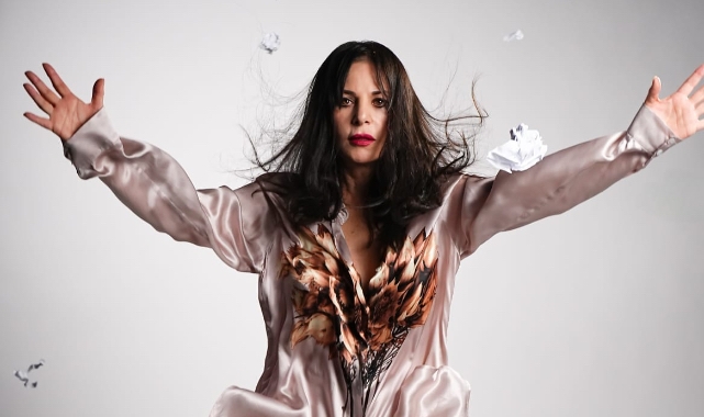 Bu Hikaye Senden Uzun Osman tiyatroya uyarlanıyor: Şenay Gürler tek kişilik oyunla seyirci karşısında