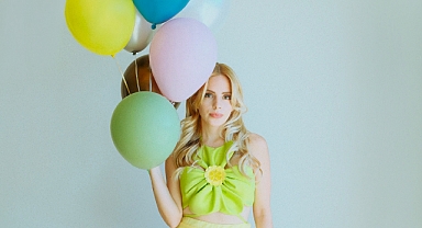 Cansu, Pastel Melankoli şarkısına klip çekti