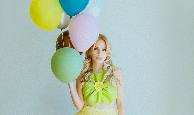 Cansu, Pastel Melankoli şarkısına klip çekti