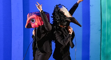 Gerçek ile oyun arasında bir anlatı: Eşik, İstanbul ve Ankara'da sahnede