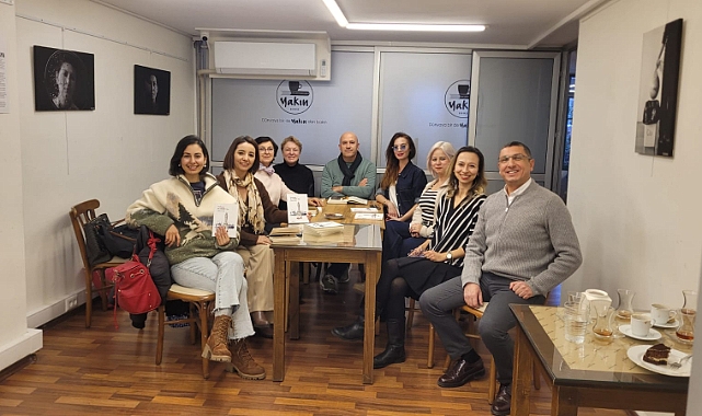 İzmir’i ortak bir hafızada buluşturan kolektif öykü kitabı