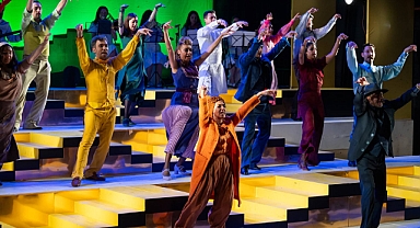 Nilüfer Belediyesi Kent Tiyatrosu Lüküs Hayat'ı İstanbul'da sahneleyecek