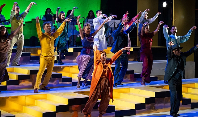 Nilüfer Belediyesi Kent Tiyatrosu Lüküs Hayat'ı İstanbul'da sahneleyecek