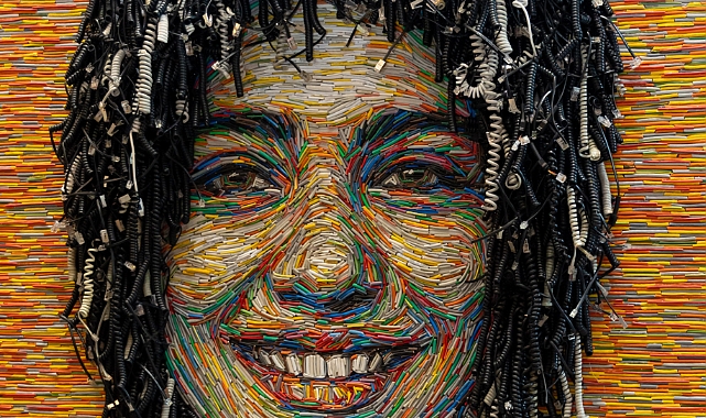 Tıbbi atıklar sanata dönüştü