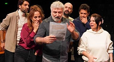 10 temsille sahnede: Sersem Kocanın Kurnaz Karısı yeniden tiyatro sahnesinde 