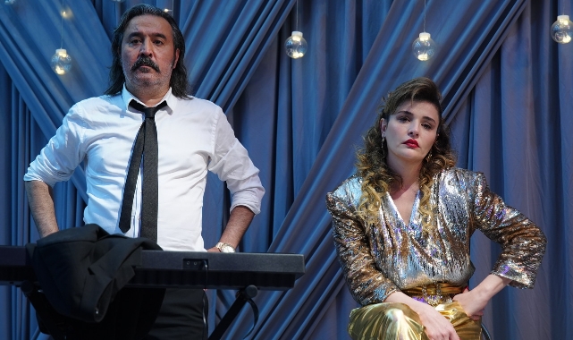 Gonca Vuslateri ve Mustafa Üstündağ başrolde: Başıbozuklar filmi vizyon için gün sayıyor