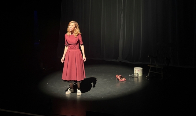 İnci Türkay Liste ile Londra’da prömiyer yaptı