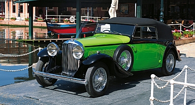 Peaky Blinders’in ikonik otomobilleri ilk kez hayranlarıyla buluşuyor