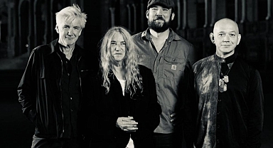 İstanbul'da çok katmanlı bir gece: Patti Smith İstanbul'da geliyor