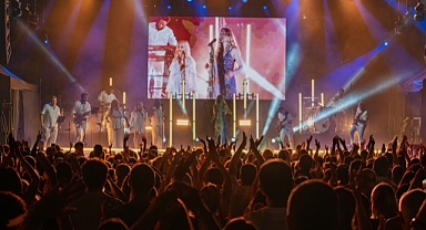Joss Stone, Antalya Akra Caz Festivali’nde Sahne Aldı