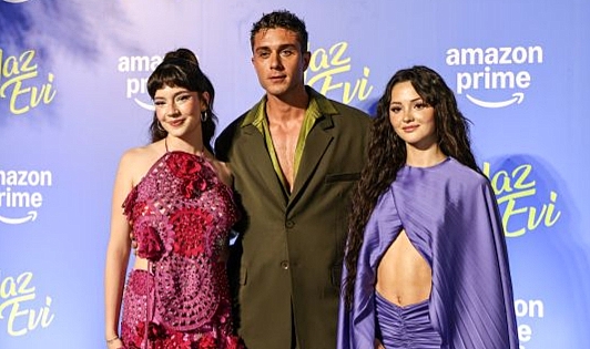 Mina Demirtaş ve Onur Seyit Yaran'lı Yaz Evi filmine Bodrum'da gala