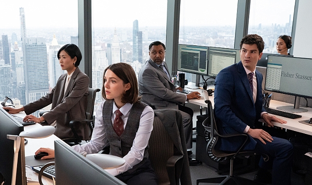 Mindy Kaling’in yeni dizisi Not Suitable for Work yayına başladı